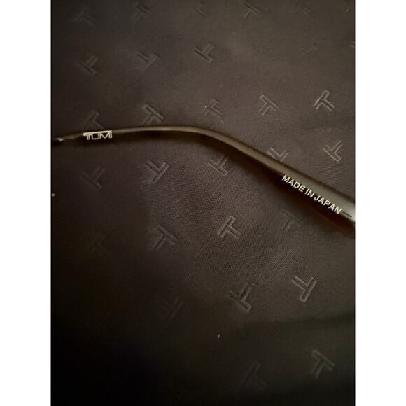 NEW Tumi Sunglasses Mens Black Aviator Made in Japan 59mm Case Cleaning Cloth - Picture 12 of 13